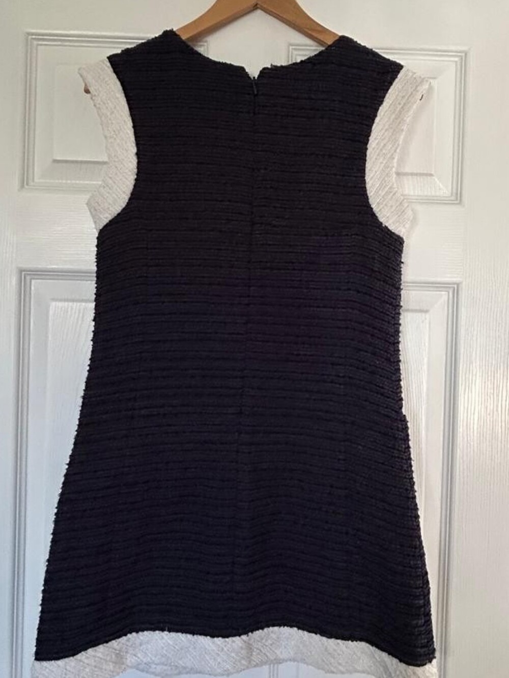 Chanel Tweed Dress Size 38 - Picture 6 of 6